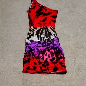 Gorgeous one sleeved dress